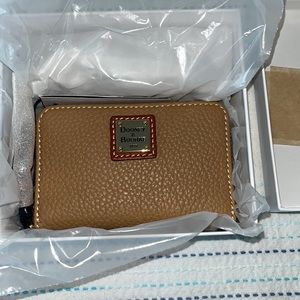 Dooney & Bourke Pebble Grain Medium Zip Around Wallet